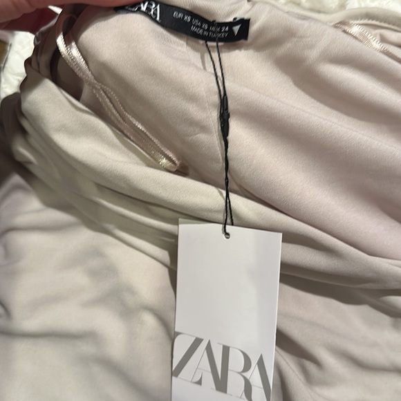 Zara Dress - Picture 2 of 2